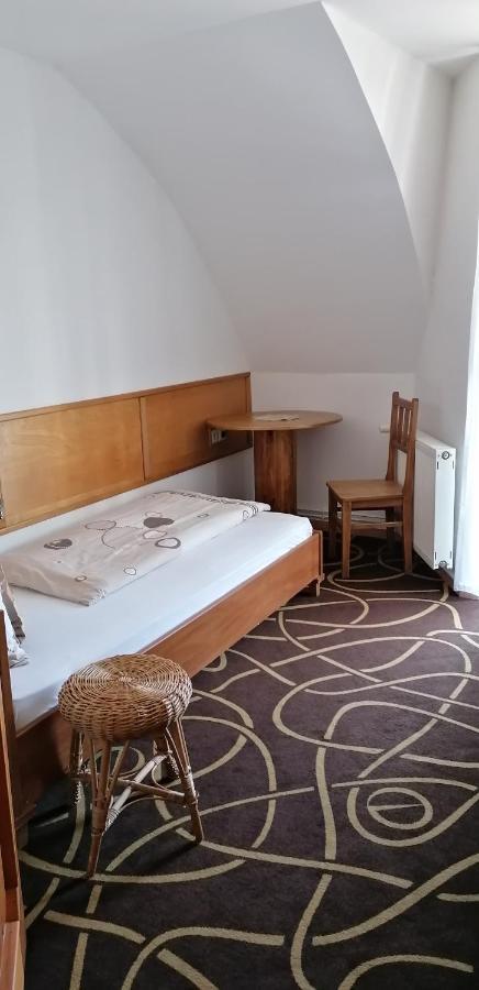 Pension Magnolia Trenčín Extérieur photo